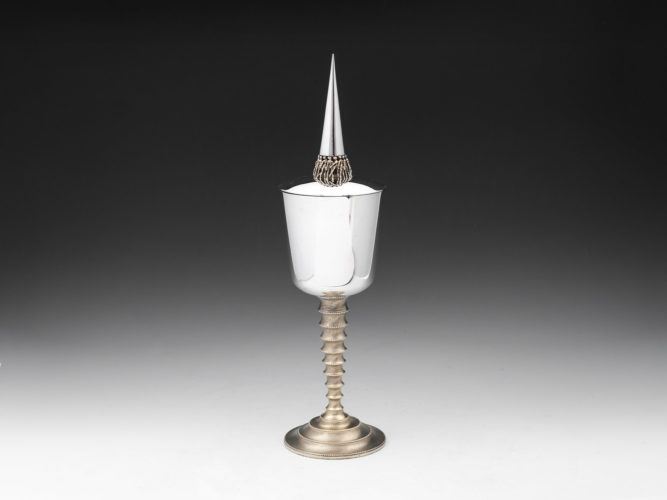 Rare Sterling Silver Steeple cup by London Silversmith Stuart Devlin. With 'People' sculpted into the lid Stuart Devlin's signature style. Dated 1973.